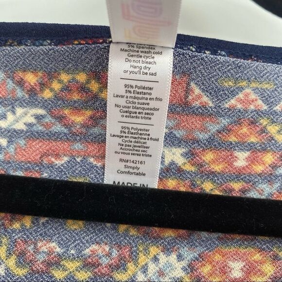 NWT Women’s LuLaRoe Classic T Size XS - Picture 6 of 7